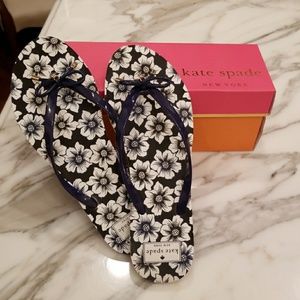 Kare Spade Flip Flops Navy w Bow and heart charm